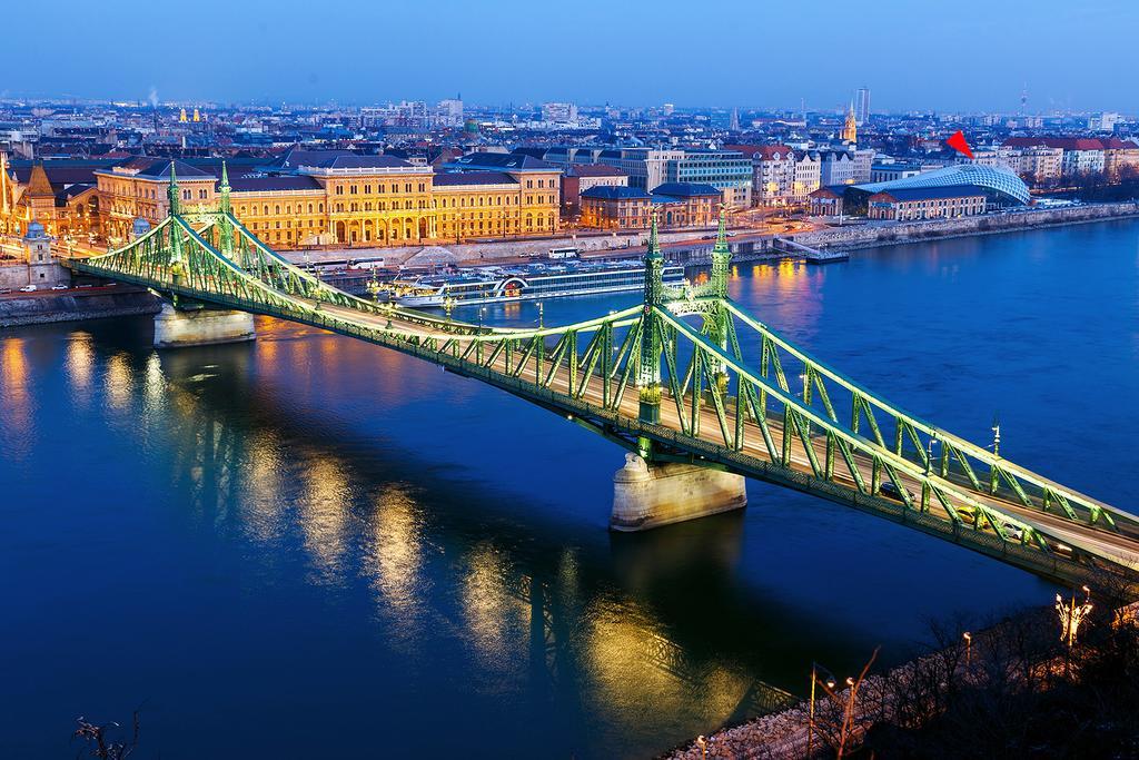Апартаменти Riverside Panorama